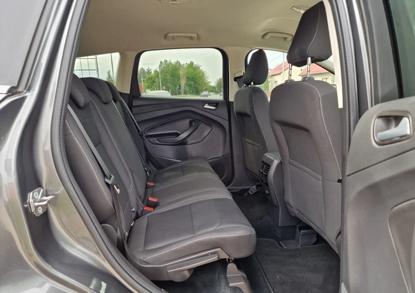 Ford Kuga cena 75900 przebieg: 50000, rok produkcji 2019 z Wieruszów małe 277